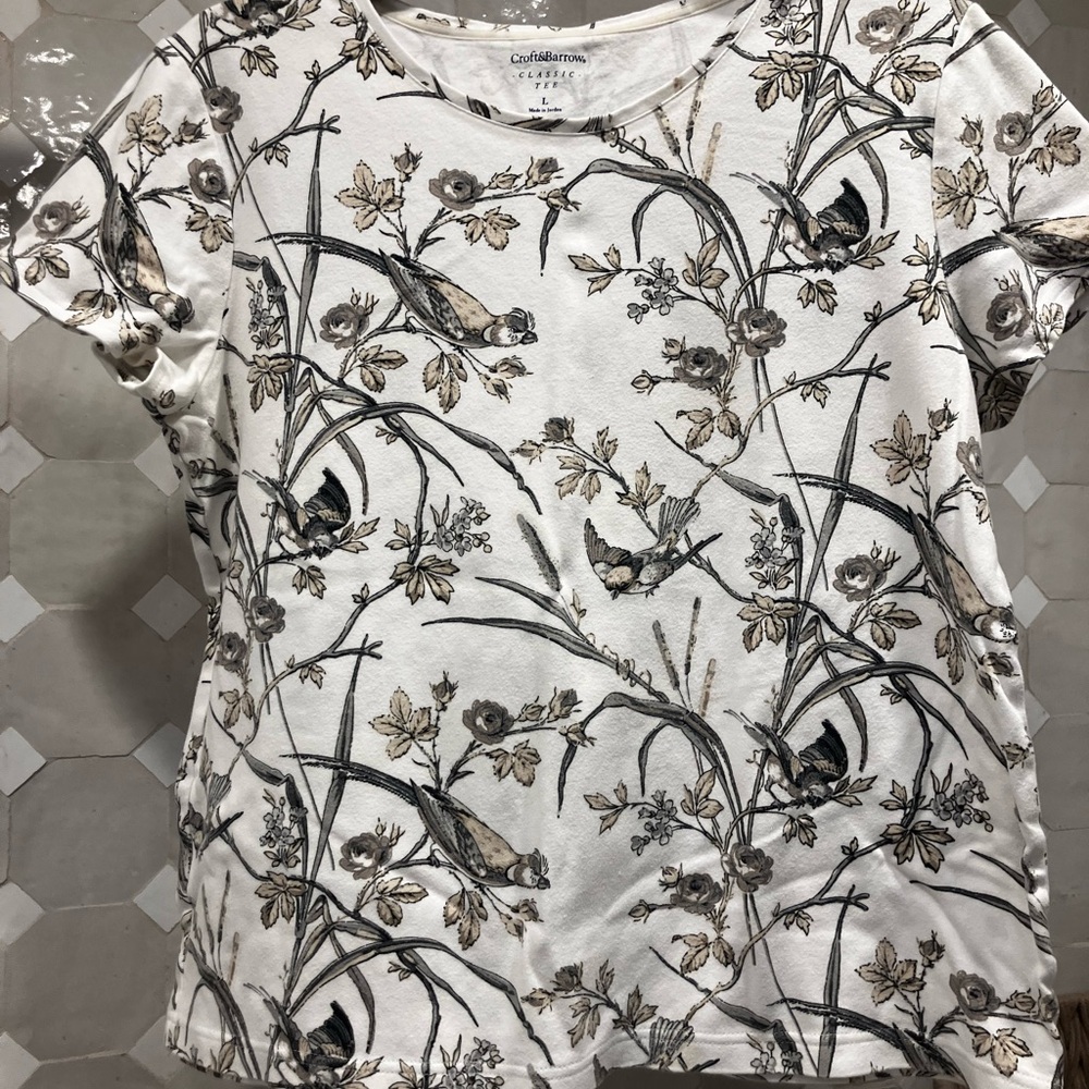 FALL Winter White and Brown Bird Print Women's T shirt top